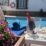 Casa Mett Sitges Hotel
