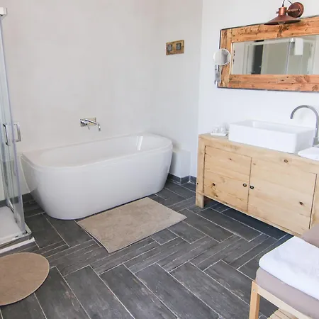 Capri Hotel 3*