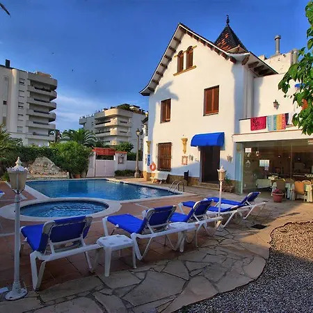Capri 3*