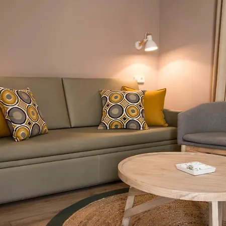 Capri Hotel 3*